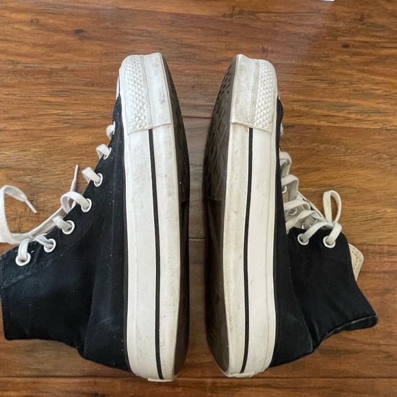Converse Black Platform High Top Sneakers - Size 7.5 Women’s - Picture 4 of 9